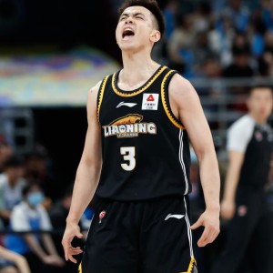 im电竞-赵继伟33+8+9闪耀五棵松，篮板和三分助辽宁晋级